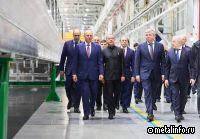 Дмитрий Медведев ознакомился с процессом создания высокоскоростного поезда для ВСМ