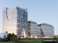 Стеклянная башня со сквозной аркой украсит бизнес-центр в Москве