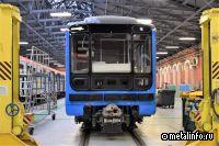 ТМХ передал 8 модернизированных вагонов в метро Екатеринбурга