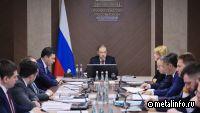 Денис Мантуров провёл заседание Правительственной комиссии по промышленности